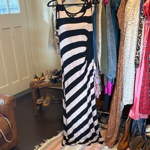 Dana Buchman Black and Cream Striped Maxi Dress